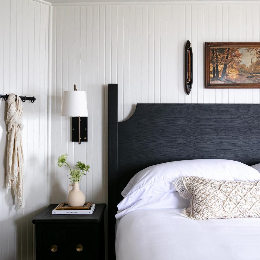 Bluebird Ocean Point Inn Экстерьер фото