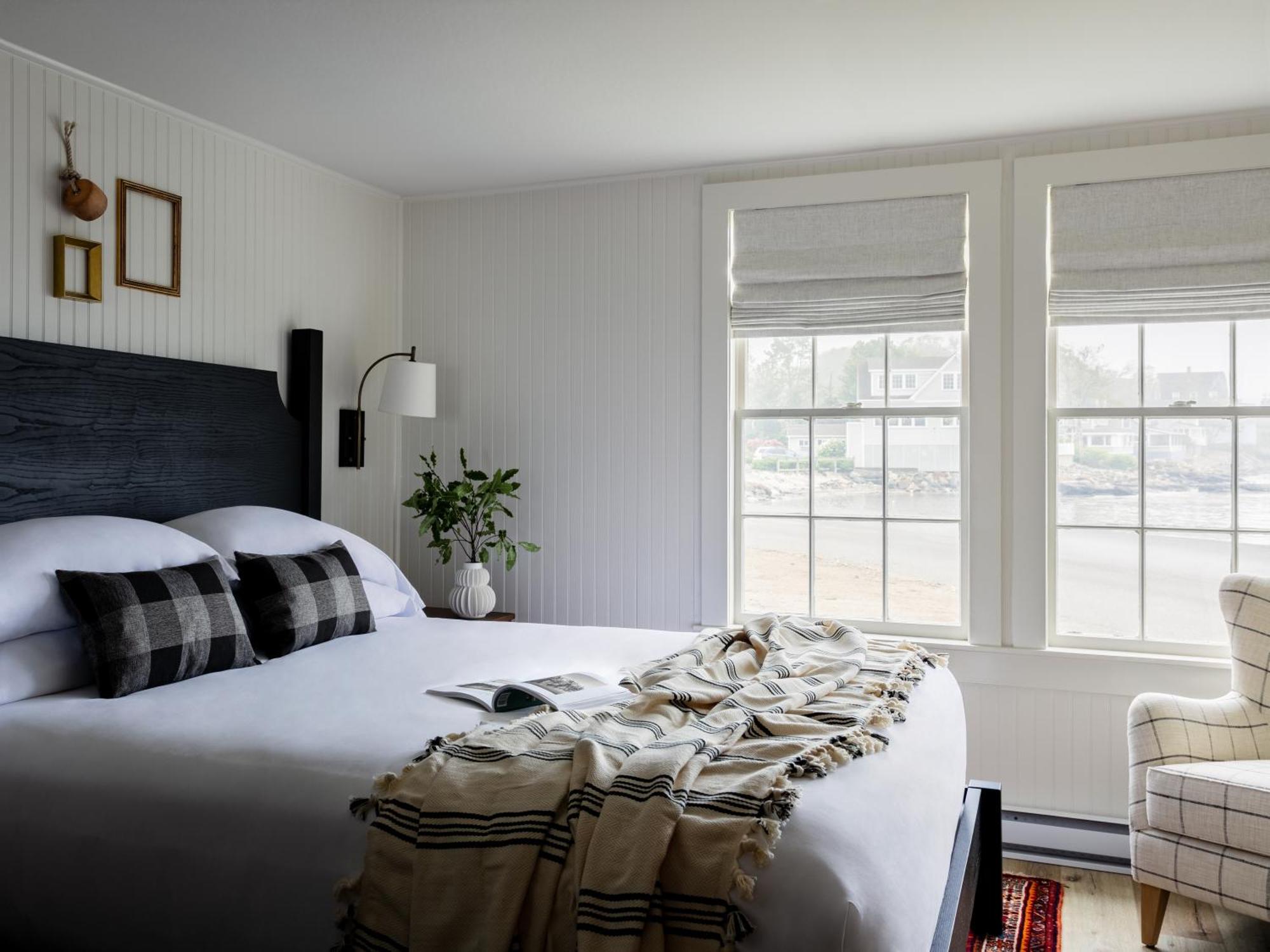 Bluebird Ocean Point Inn Экстерьер фото